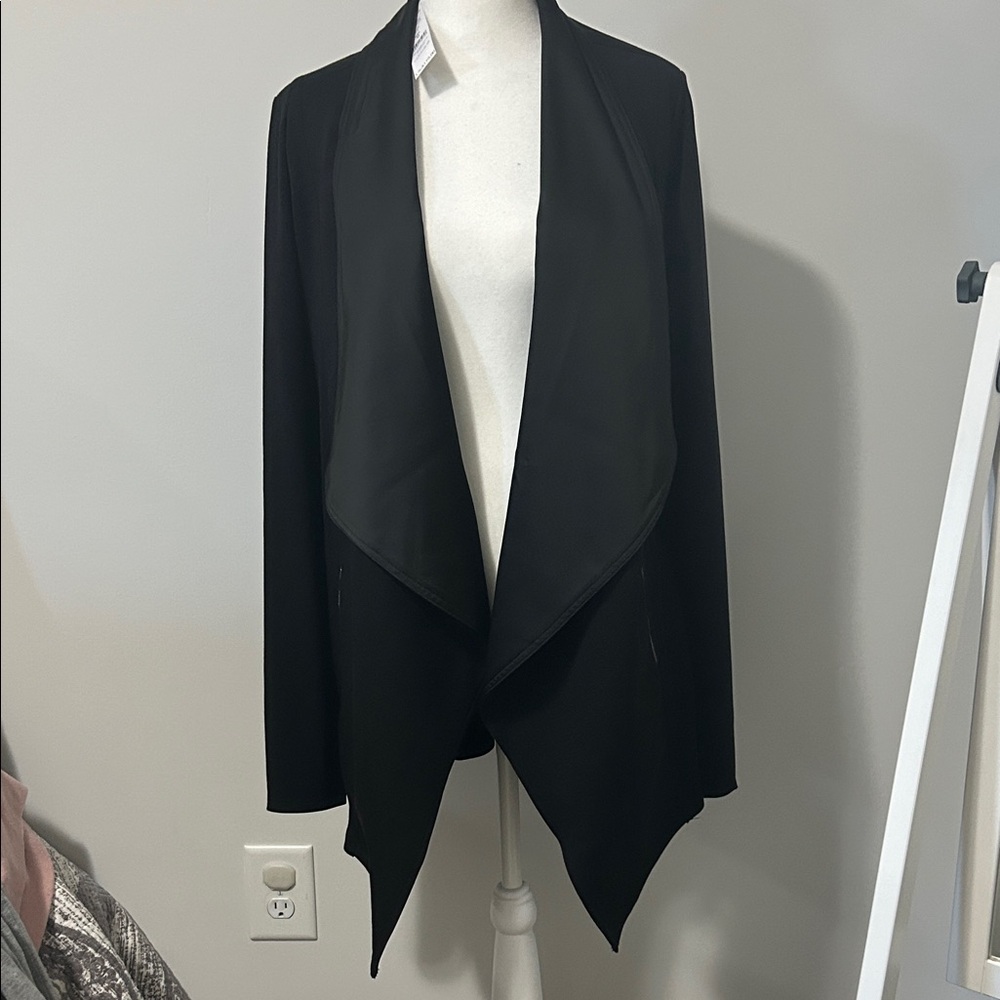 White House Black Market Draped Black Waterfall Coverup Jacket Blazer